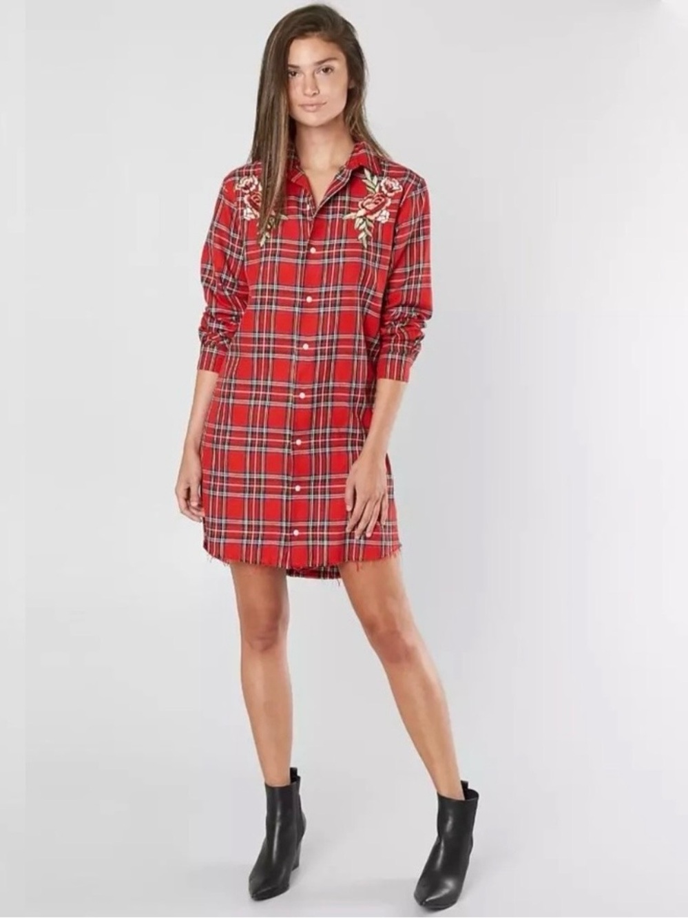Kendall & Kylie Checked blouse with embroideries
Medium